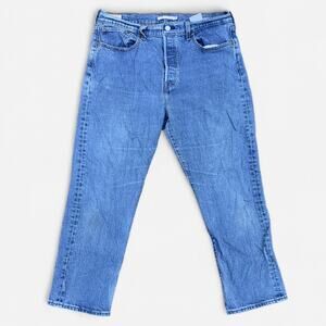 Levi’s Ribcage Straight Medium Wash High Rise Jeans